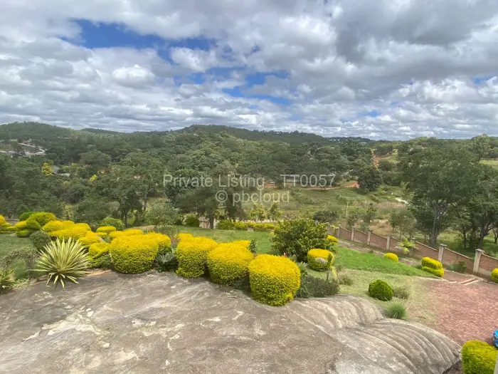 8 Bedroom House for Sale in Carrick Creagh Estate, Harare