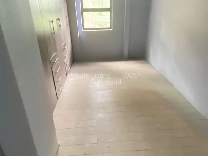 8 Bedroom House for Sale in Carrick Creagh Estate, Harare