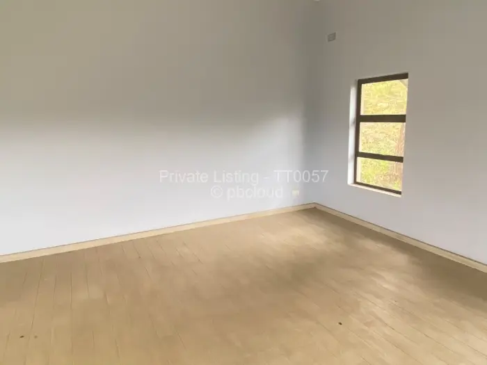 8 Bedroom House for Sale in Carrick Creagh Estate, Harare