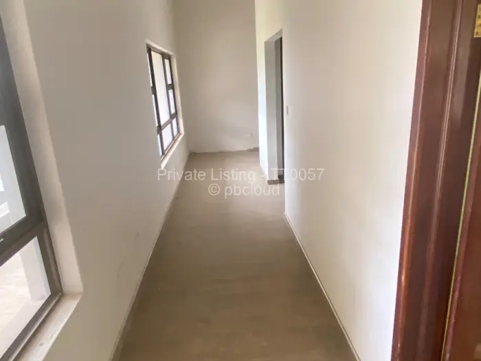 8 Bedroom House for Sale in Carrick Creagh Estate, Harare