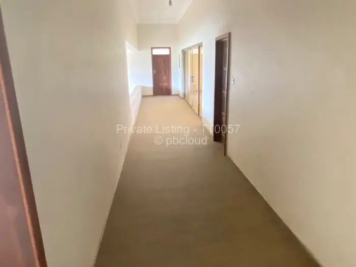 8 Bedroom House for Sale in Carrick Creagh Estate, Harare