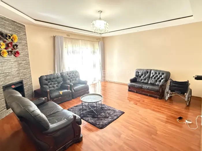 5 Bedroom House for Sale in Mandara, Harare