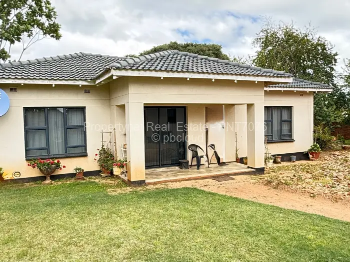 5 Bedroom House for Sale in Mandara, Harare