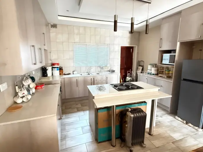 5 Bedroom House for Sale in Mandara, Harare