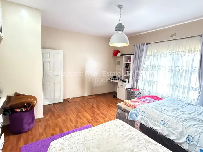 5 Bedroom House for Sale in Mandara, Harare