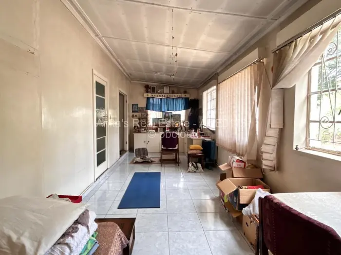 2 Bedroom House for Sale in Parkview, Bulawayo