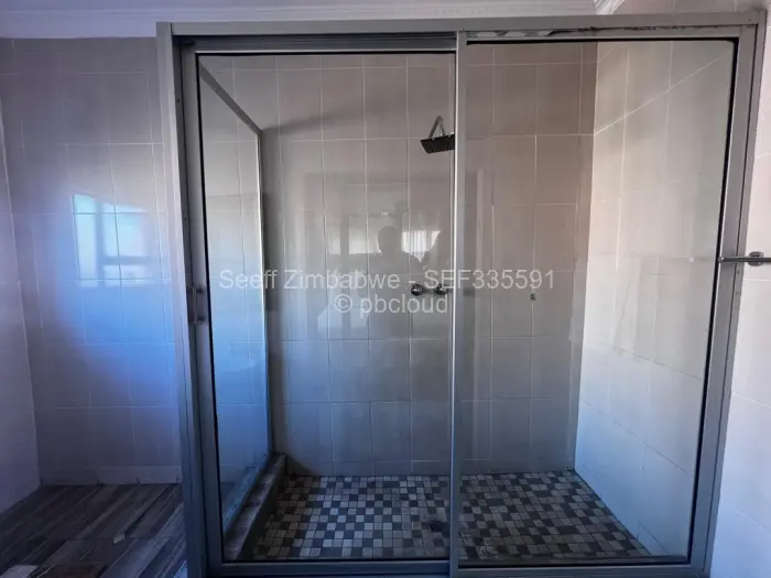 6 Bedroom House for Sale in Victoria Falls, Victoria Falls