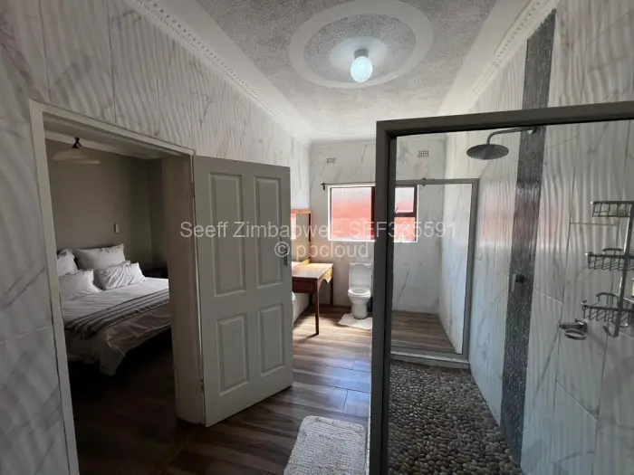 6 Bedroom House for Sale in Victoria Falls, Victoria Falls