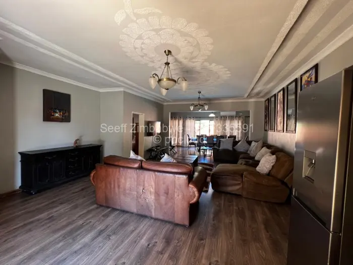 6 Bedroom House for Sale in Victoria Falls, Victoria Falls