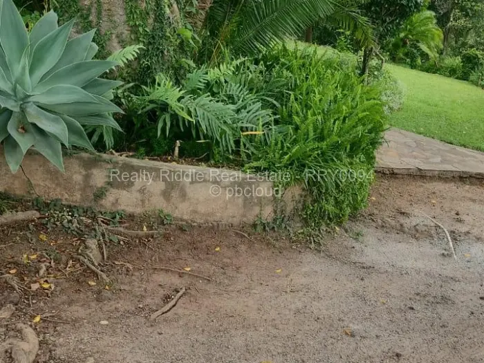 4 Bedroom House for Sale in Glen Lorne, Harare