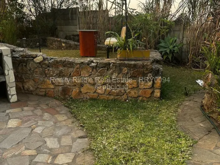 4 Bedroom House for Sale in Glen Lorne, Harare