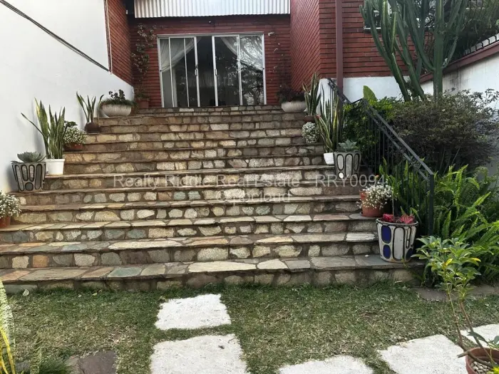 4 Bedroom House for Sale in Glen Lorne, Harare