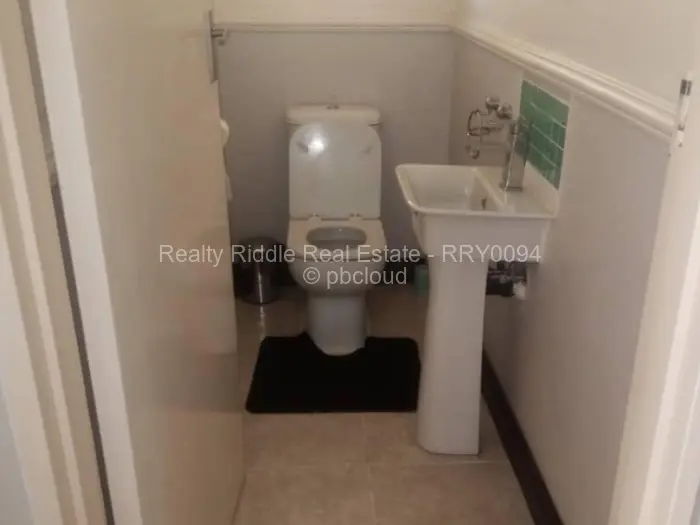 4 Bedroom House for Sale in Glen Lorne, Harare