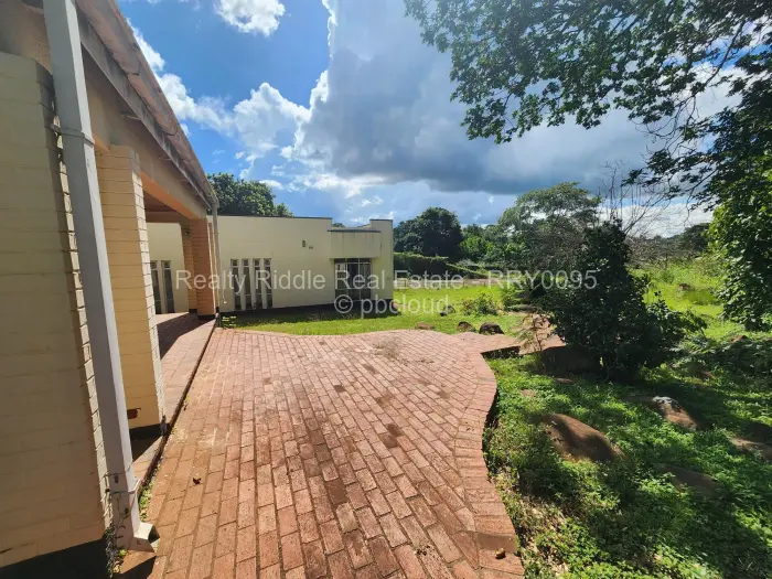4 Bedroom House for Sale in Greystone Park, Harare