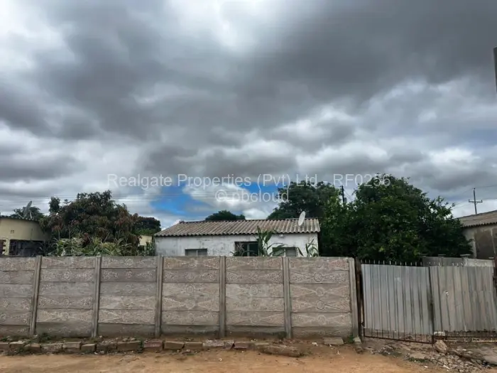 2 Bedroom House for Sale in Pumula, Bulawayo