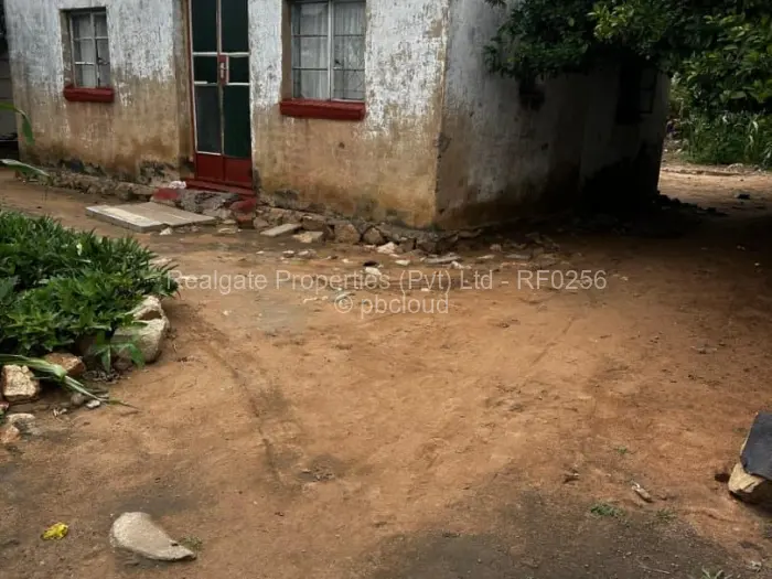 2 Bedroom House for Sale in Pumula, Bulawayo