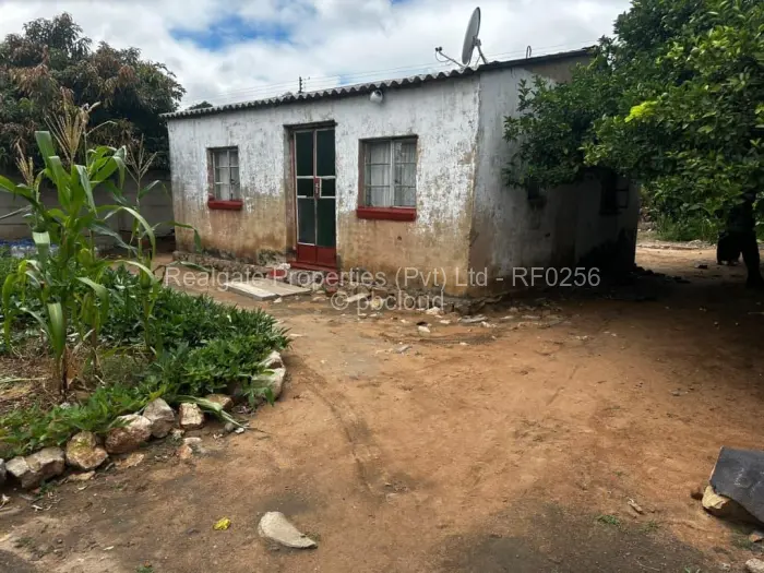 2 Bedroom House for Sale in Pumula, Bulawayo
