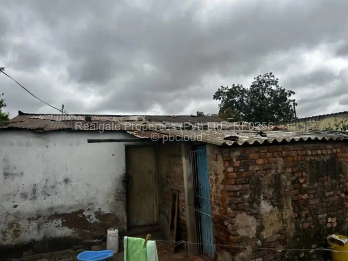 2 Bedroom House for Sale in Pumula, Bulawayo