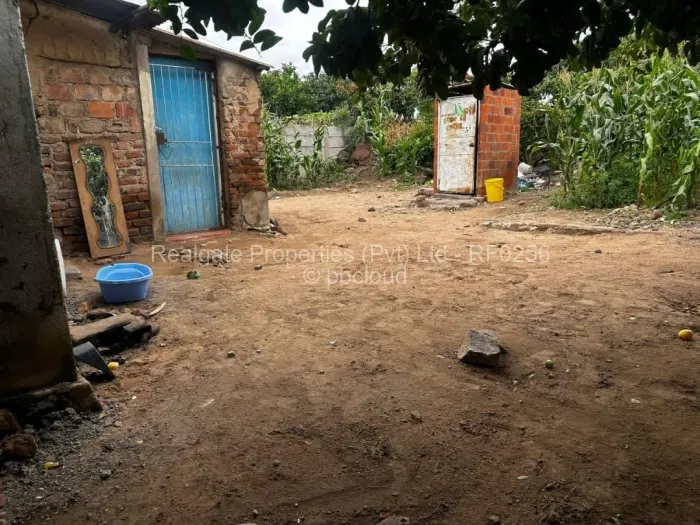 2 Bedroom House for Sale in Pumula, Bulawayo