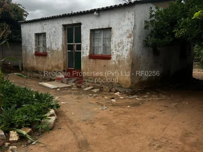 2 Bedroom House for Sale in Pumula, Bulawayo