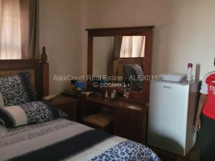 4 Bedroom House for Sale in Budiriro, Harare