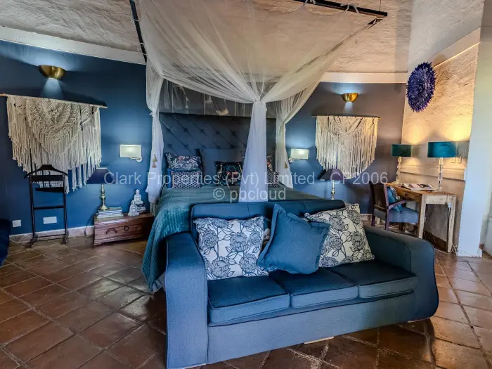 6 Bedroom House for Sale in Shawasha Hills, Harare