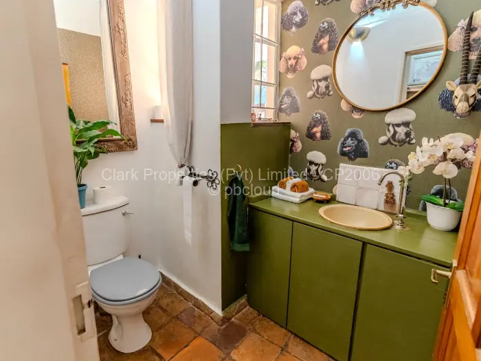 6 Bedroom House for Sale in Shawasha Hills, Harare