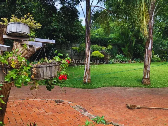 4 Bedroom House for Sale in Alexandra Park, Harare