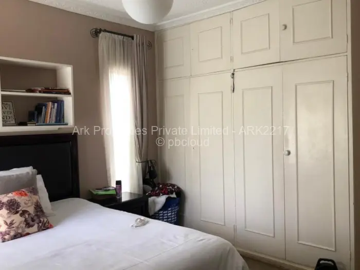 4 Bedroom House for Sale in Alexandra Park, Harare