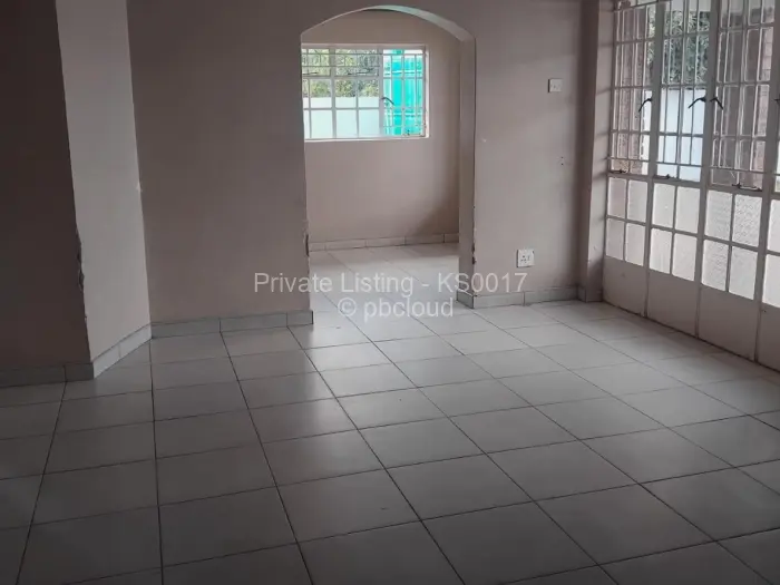 3 Bedroom House to Rent in Mainway Meadows