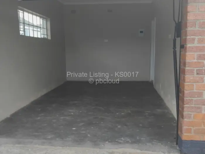 3 Bedroom House to Rent in Mainway Meadows