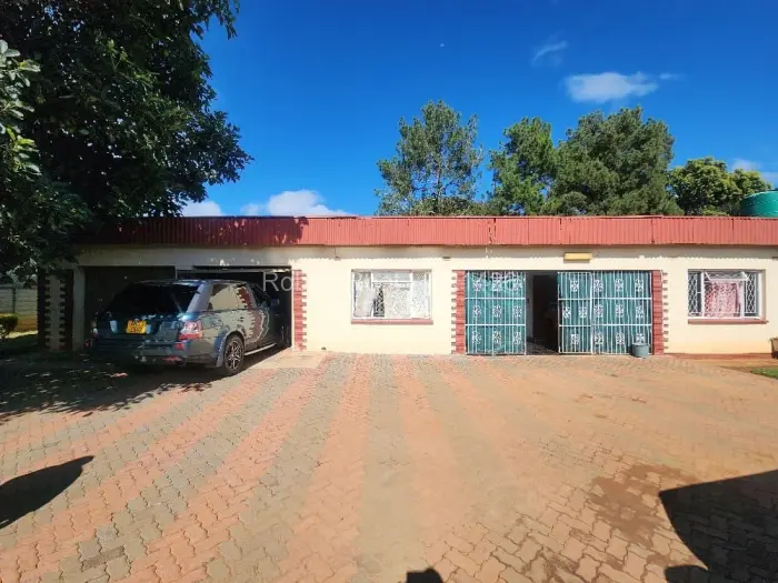 4 Bedroom House to Rent in Mount Pleasant