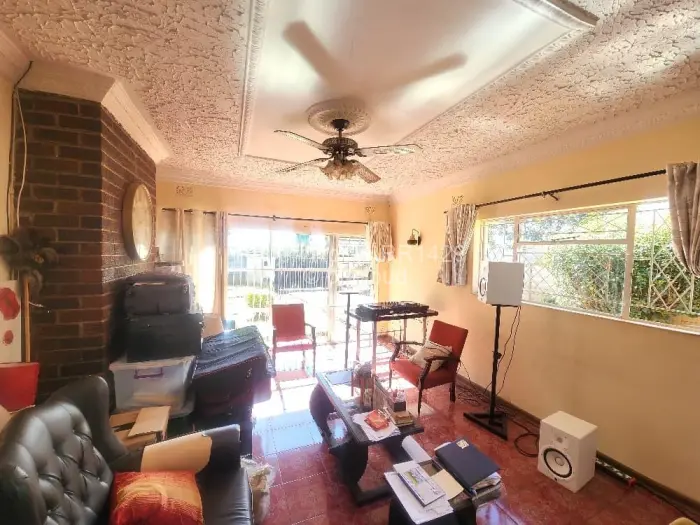 4 Bedroom House to Rent in Mount Pleasant