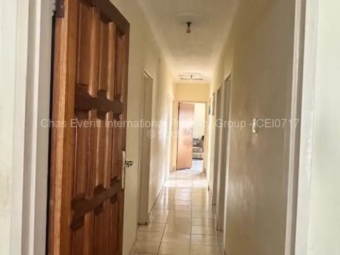 6 Bedroom House for Sale in Bloomingdale, Harare