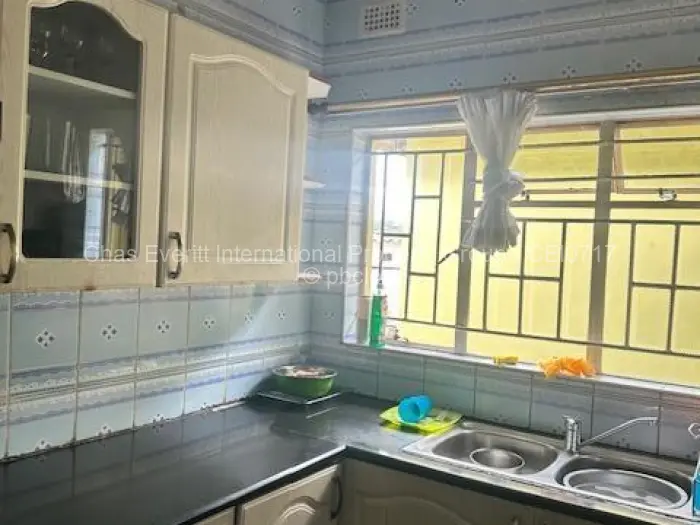 6 Bedroom House for Sale in Bloomingdale, Harare