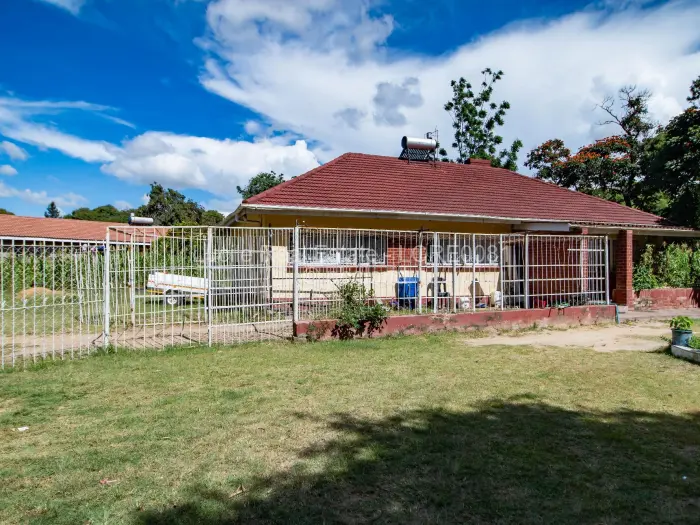 3 Bedroom House for Sale in Waterfalls, Harare