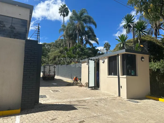 Flat/Apartment to Rent in Strathaven, Harare