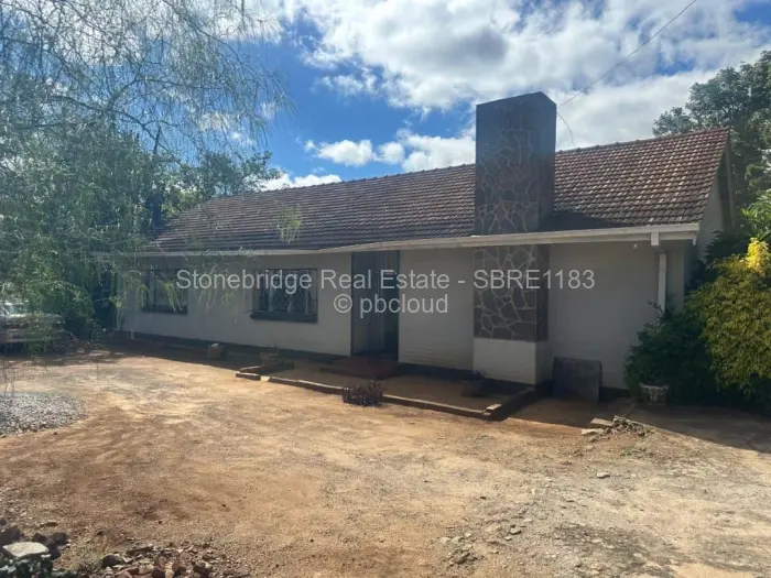 3 Bedroom House for Sale in Morningside Byo, Bulawayo