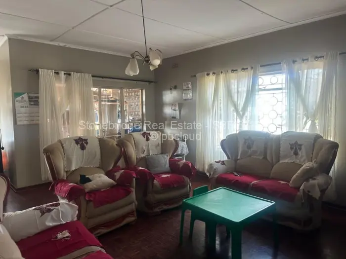 3 Bedroom House for Sale in Morningside Byo, Bulawayo