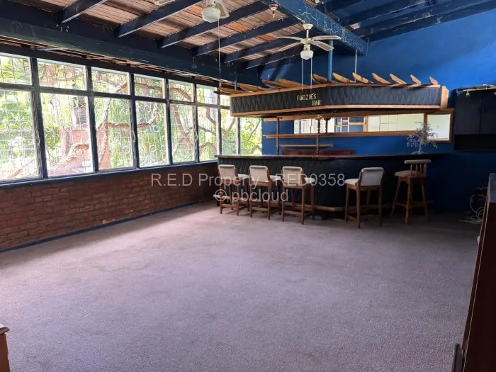 4 Bedroom House for Sale in Hillside Byo, Bulawayo