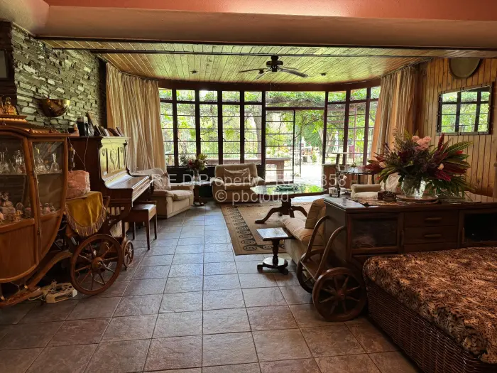 4 Bedroom House for Sale in Hillside Byo, Bulawayo