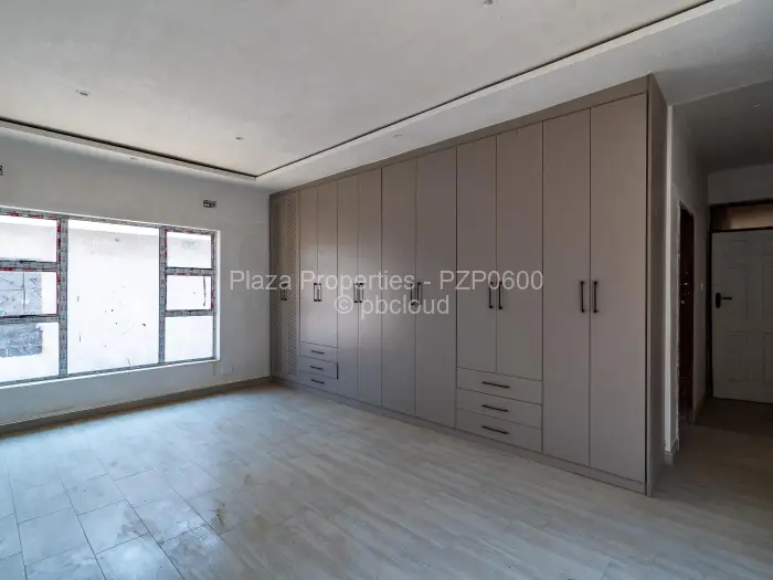 Townhouse/Cluster for Sale in Marlborough, Harare