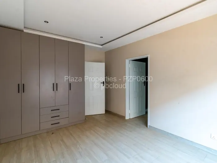 Townhouse/Cluster for Sale in Marlborough, Harare