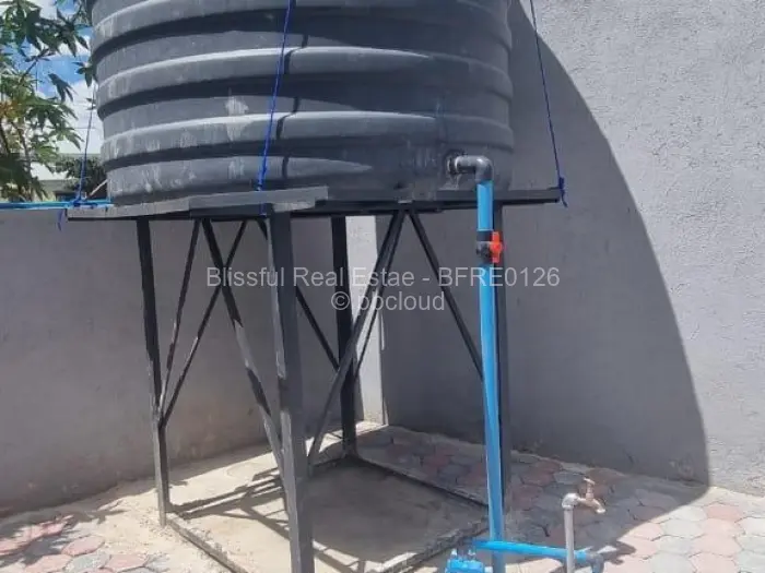 4 Bedroom House to Rent in Hatfield