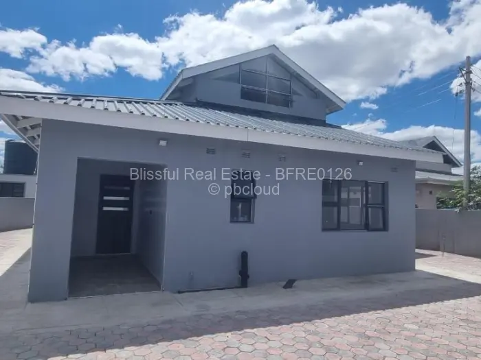 4 Bedroom House to Rent in Hatfield