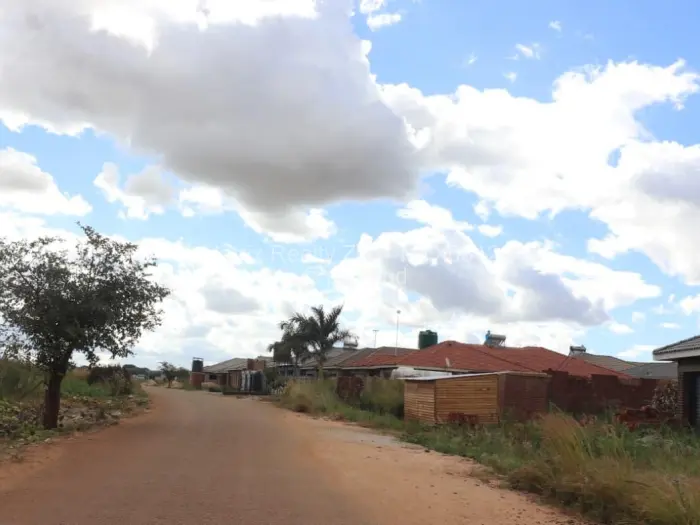 4 Bedroom House for Sale in Glaudina, Harare