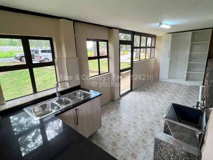 4 Bedroom House to Rent in Carrick Creagh Estate