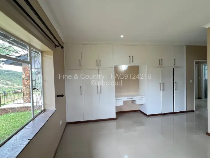 4 Bedroom House to Rent in Carrick Creagh Estate