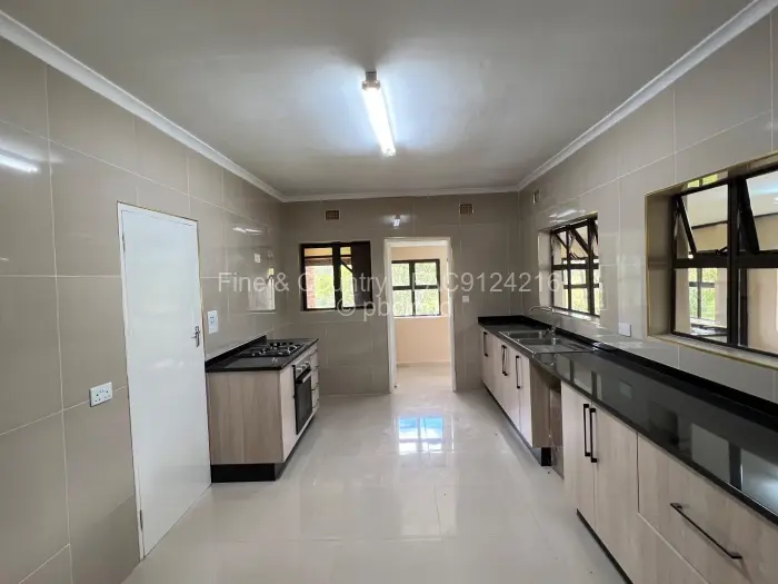 4 Bedroom House to Rent in Carrick Creagh Estate