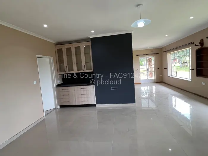 4 Bedroom House to Rent in Carrick Creagh Estate